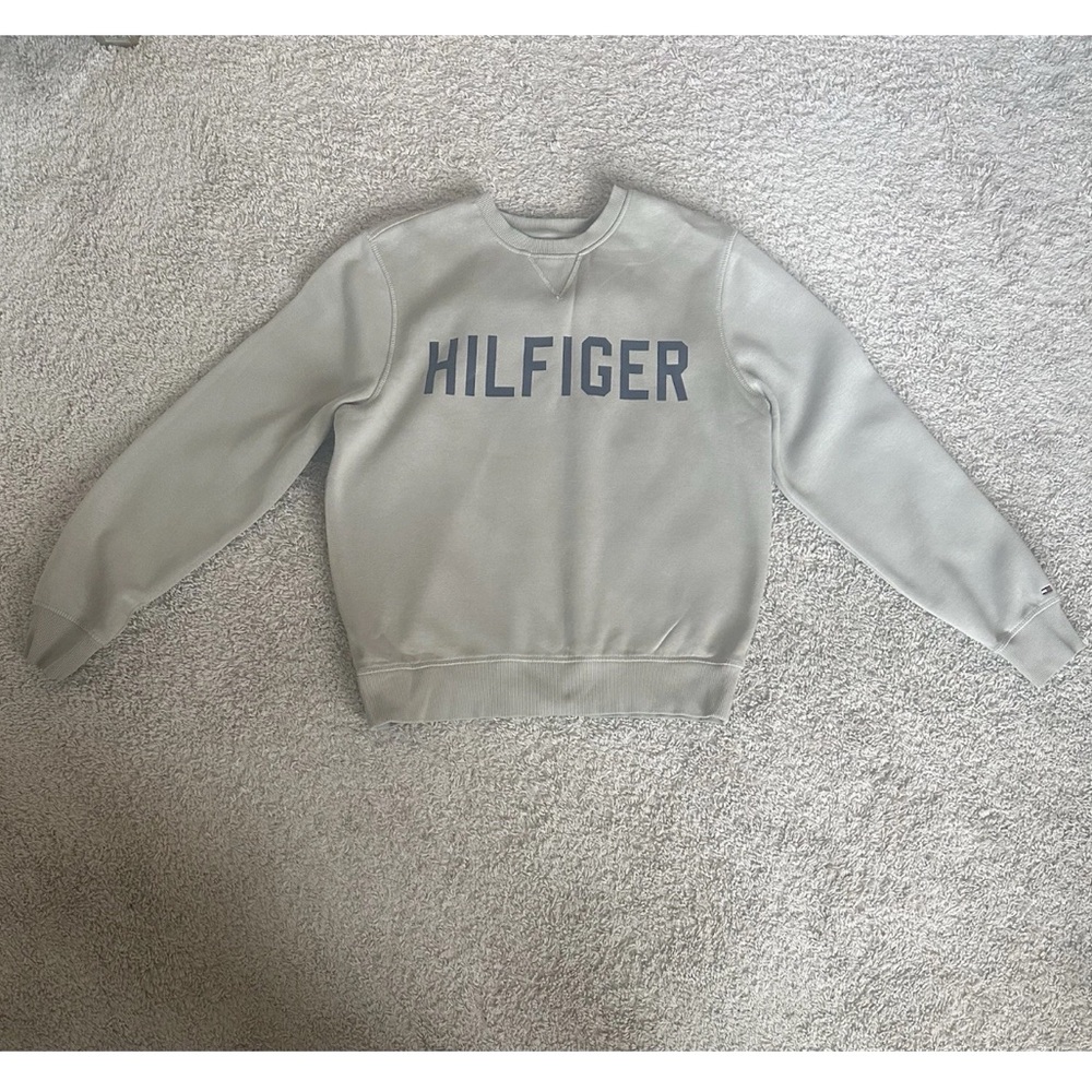 Tommy Hilfiger Gray Crewneck Sweater